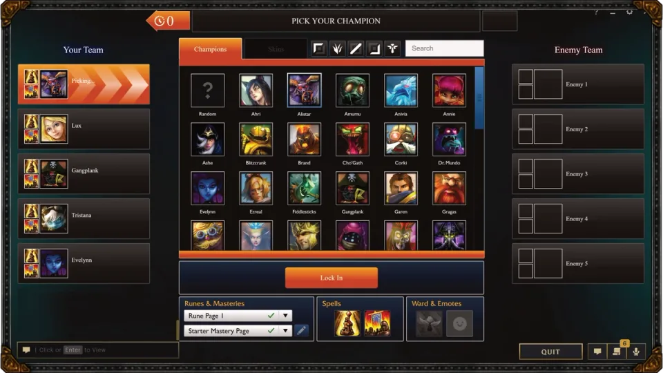 League Classic champion select screen with both teams and rune controls